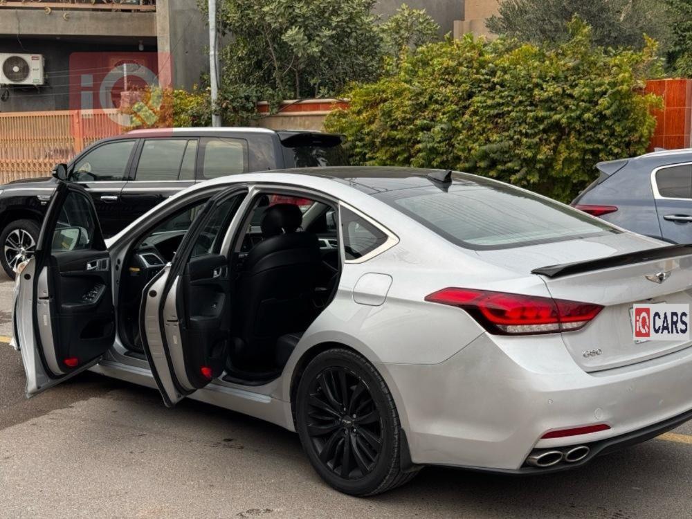 جنسس G80